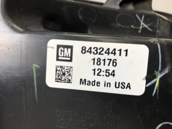 Купити Фара права Chevrolet Malibu Halogen 2016-2018 USA Оригінал Б/в